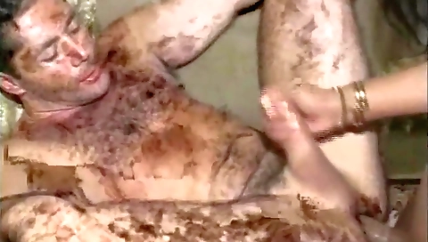 shemale fucks with an amateur video clip on internet