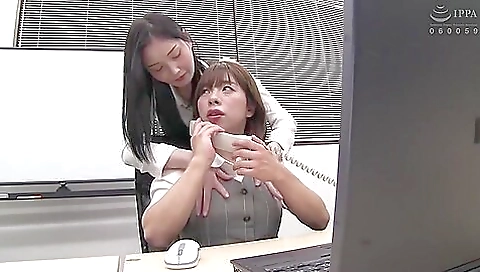 Asian hottie with a nice pussy got it on with her lover