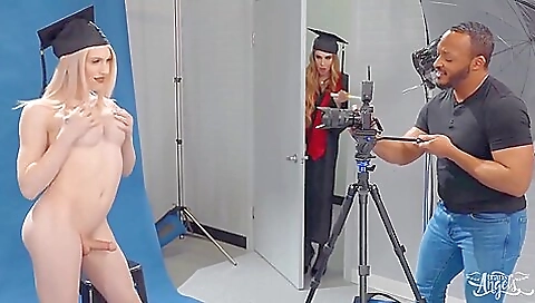 Amateur blonde in high heels gets her pussy drilled