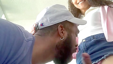 Ebony shemale getting fucked in the mouth and pussy