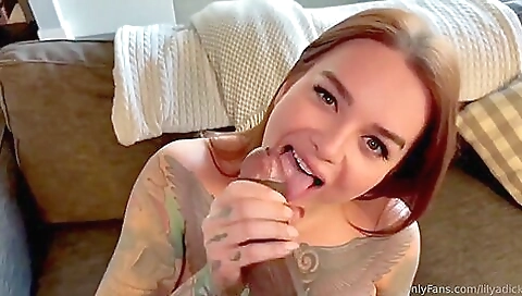 Sexy 18yo hottie rides big cock in her amateur anal vid