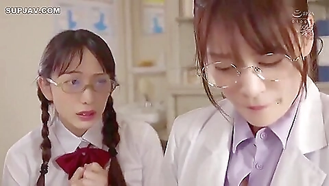 Asian teen wearing sexy tight shorts and big ass vid